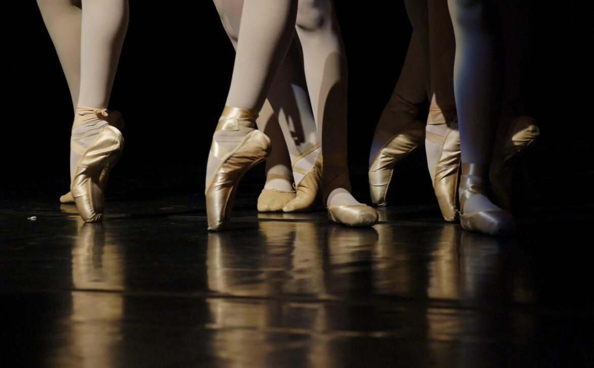 ballet-335493_1280